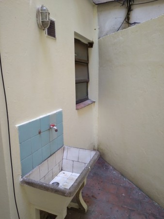 Zona de Facultades, Depto. 1 ambiente, 39,75mt2. contrafrente, Av. Corrientes y Pasteur. APTO PROFESIONAL 