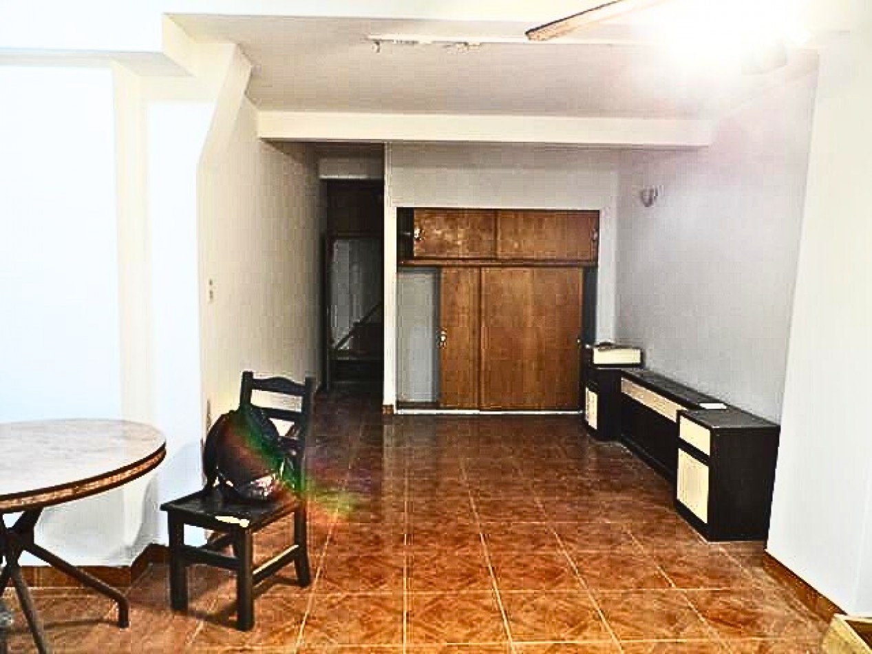 PARQUE CENTENARIO, Depto. 1 Amb. Piso 1o, interno, APTO PROFESIONAL, 40 mt2. Mahatma Gandhi y Av. Acoyte