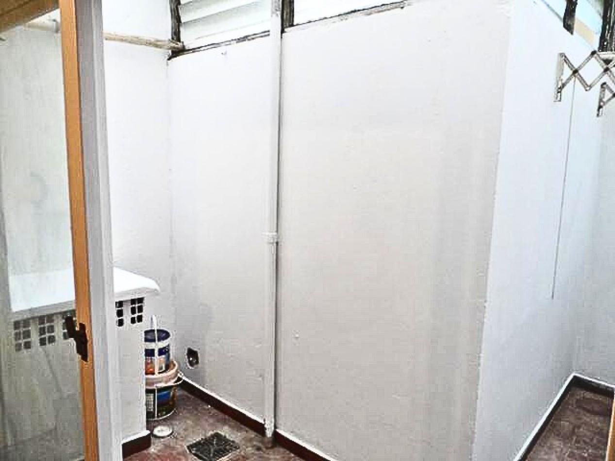 PARQUE CENTENARIO, Depto. 1 Amb. Piso 1o, interno, APTO PROFESIONAL, 40 mt2. Mahatma Gandhi y Av. Acoyte