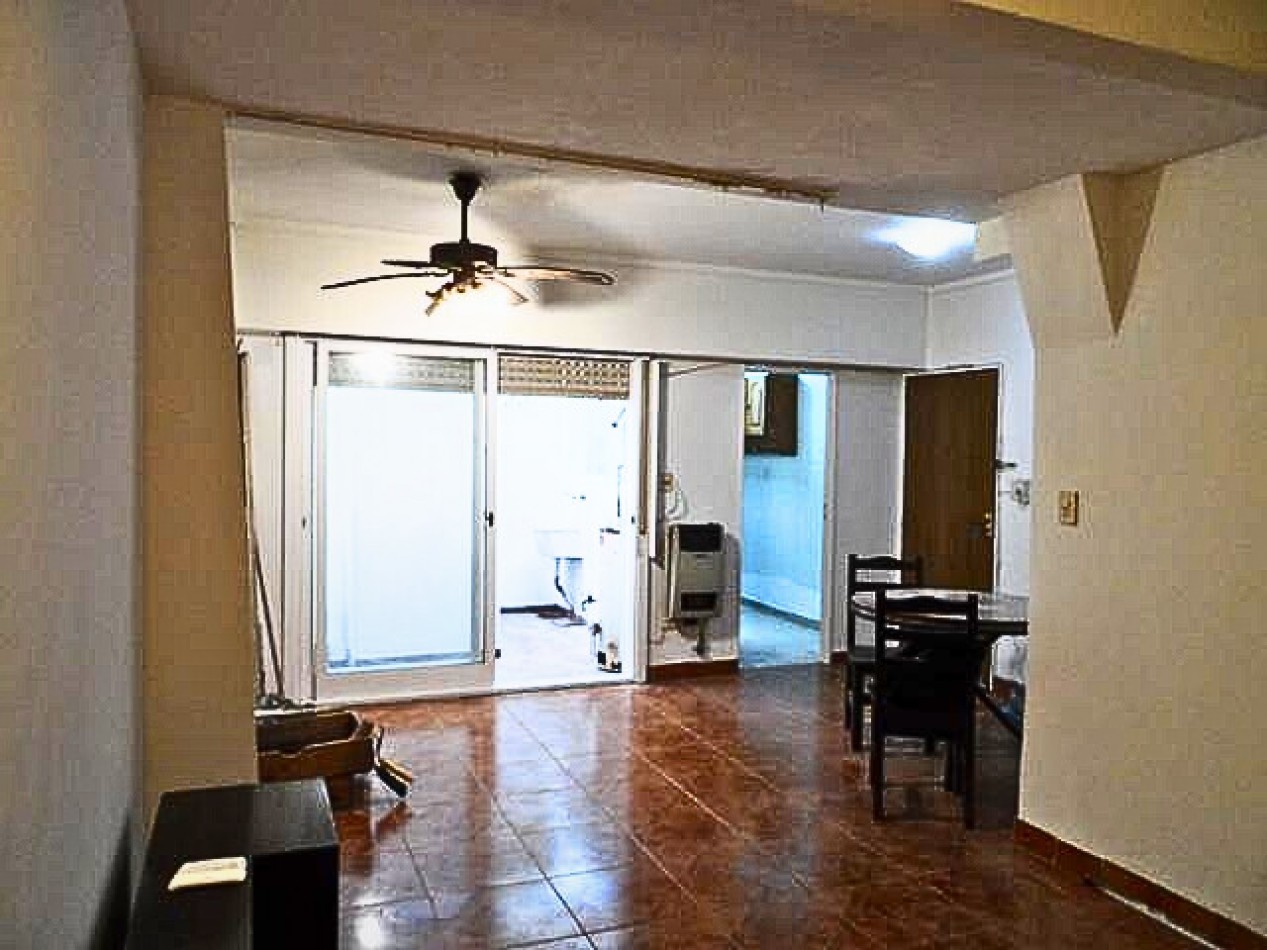 PARQUE CENTENARIO, Depto. 1 Amb. Piso 1o, interno, APTO PROFESIONAL, 40 mt2. Mahatma Gandhi y Av. Acoyte