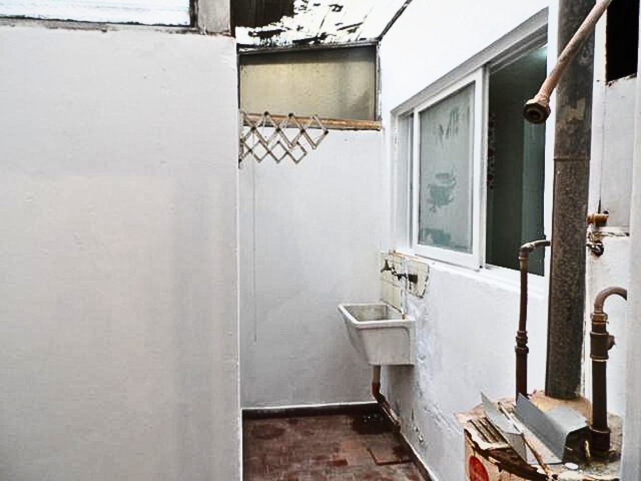 PARQUE CENTENARIO, Depto. 1 Amb. Piso 1o, interno, APTO PROFESIONAL, 40 mt2. Mahatma Gandhi y Av. Acoyte