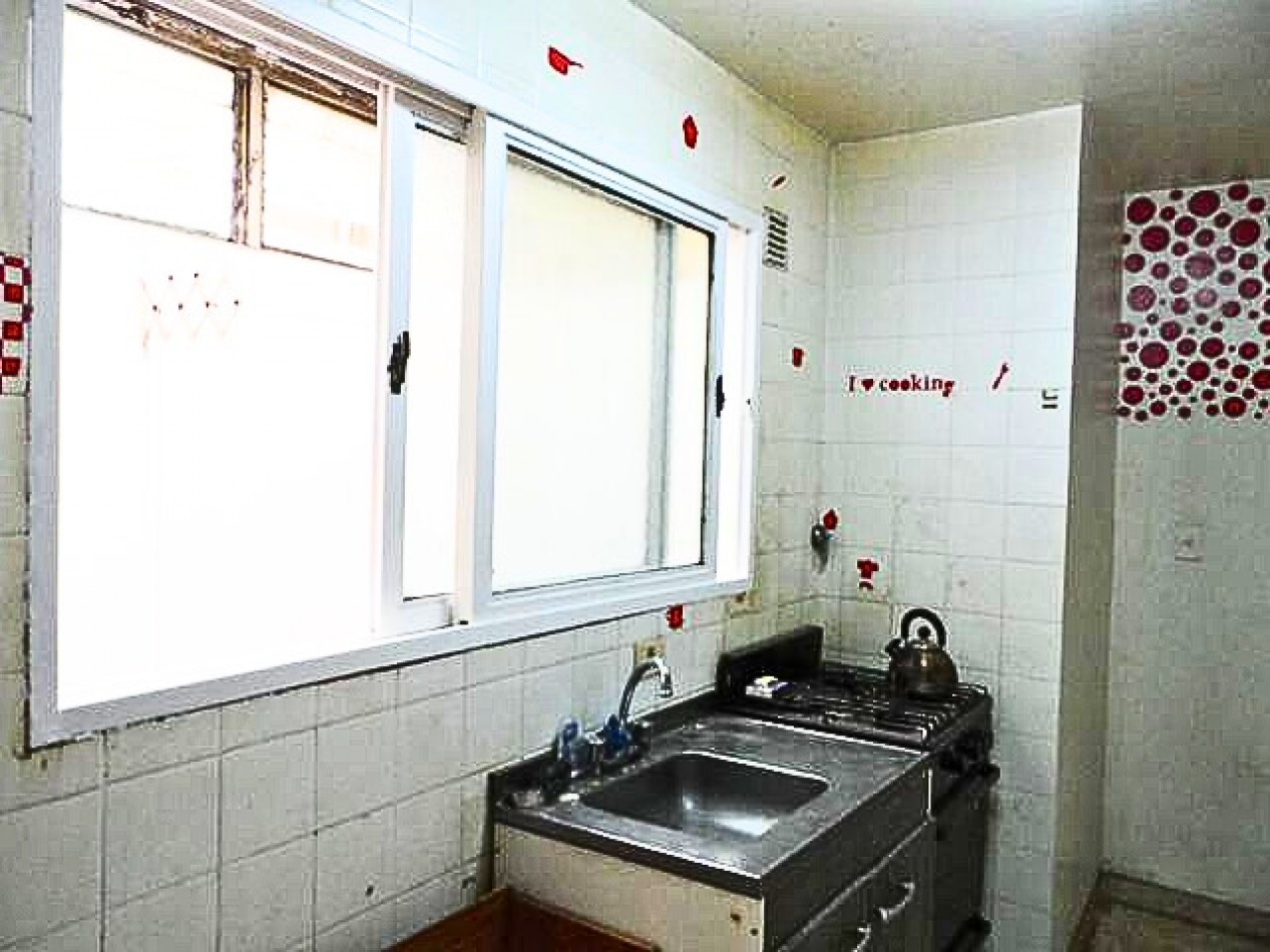 PARQUE CENTENARIO, Depto. 1 Amb. Piso 1o, interno, APTO PROFESIONAL, 40 mt2. Mahatma Gandhi y Av. Acoyte