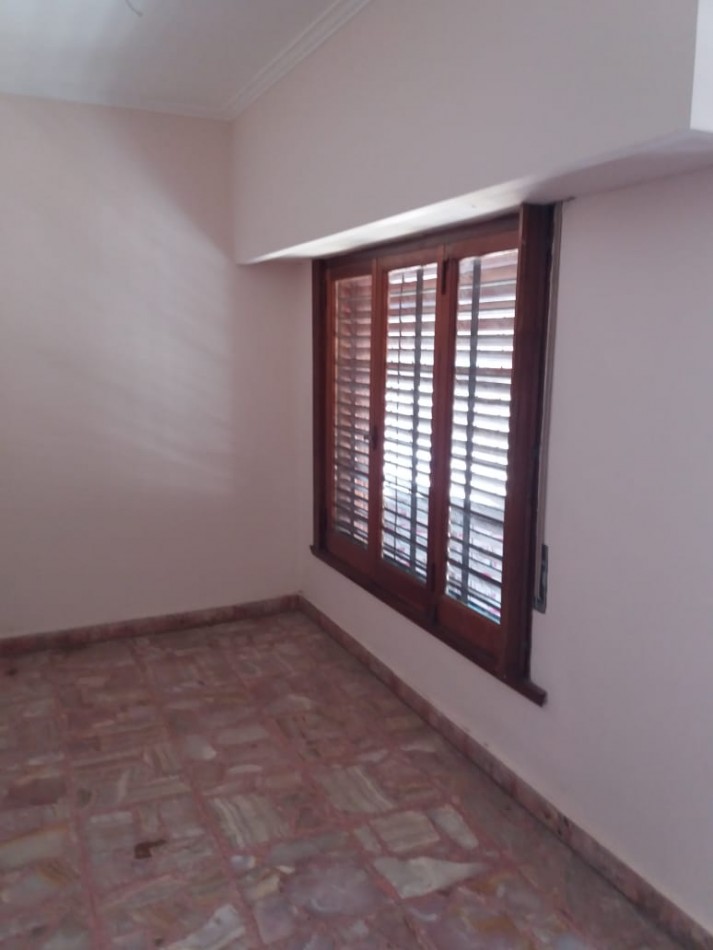 Prov. de Buenos Aires, Navarro. Casa. 148mt2. Terreno 244mt2