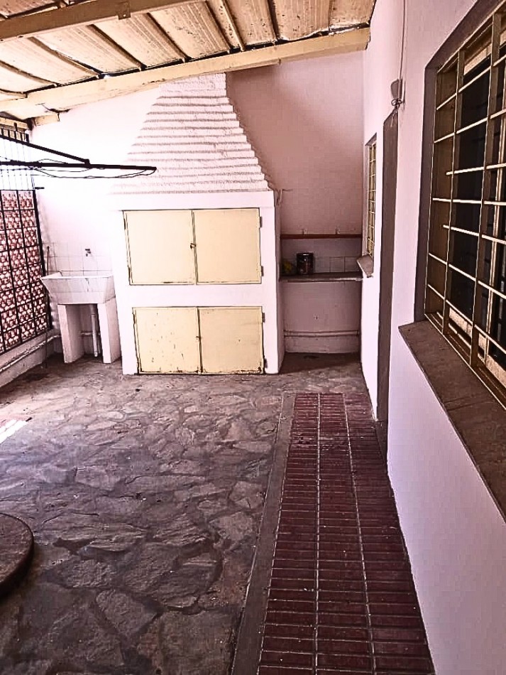 Prov. de Buenos Aires, Navarro. Casa. 148mt2. Terreno 244mt2