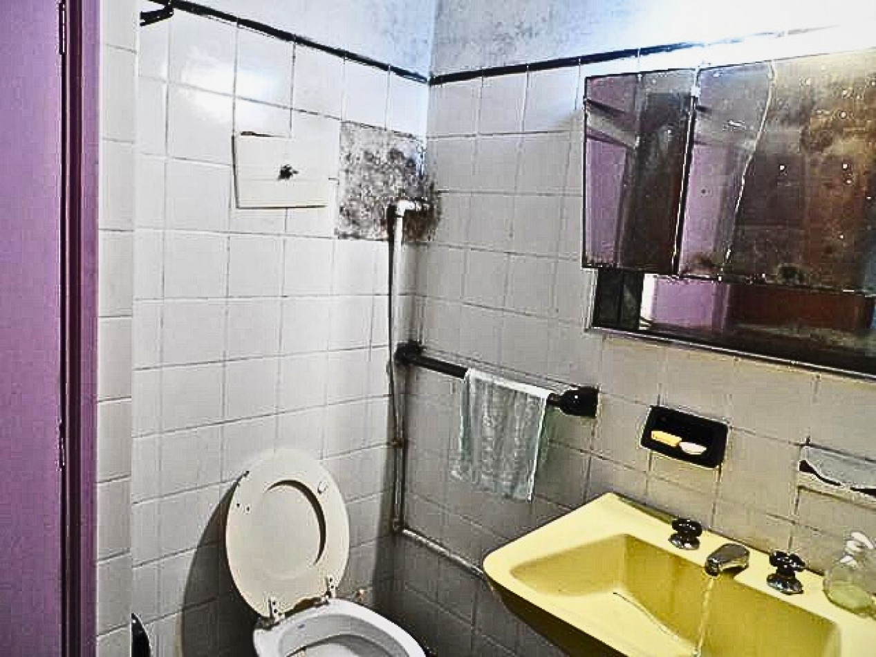 LA PATERNAL, PH. 2 Amb. PB, al frente, 145mt2. Punta Arenas y Andres Lamas