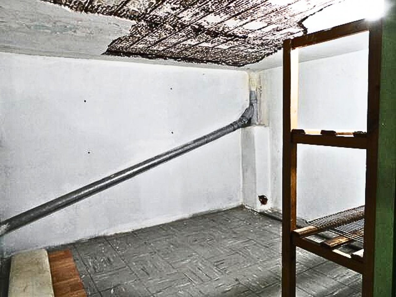 LA PATERNAL, PH. 2 Amb. PB, al frente, 145mt2. Punta Arenas y Andres Lamas