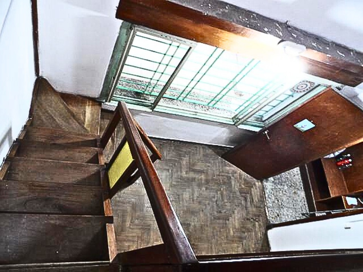 LA PATERNAL, PH. 2 Amb. PB, al frente, 145mt2. Punta Arenas y Andres Lamas