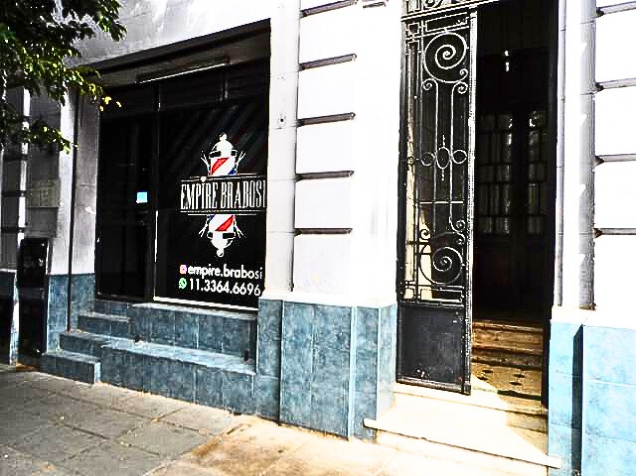 LA PATERNAL, PH. 2 Amb. PB, al frente, 145mt2. Punta Arenas y Andres Lamas