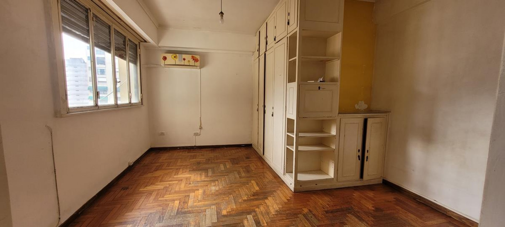 BALVANERA, Depto. 1 Amb. Piso 8o, Lateral, 25 mt2. Belgrano y Av. Entre Rios