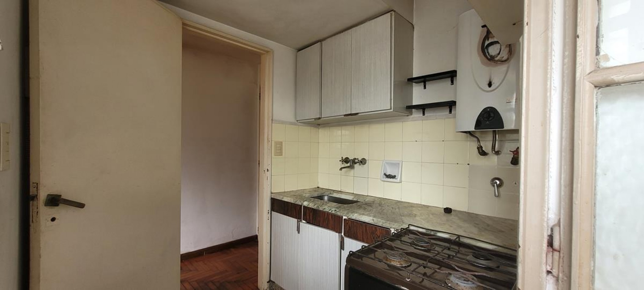 BALVANERA, Depto. 1 Amb. Piso 8o, Lateral, 25 mt2. Belgrano y Av. Entre Rios