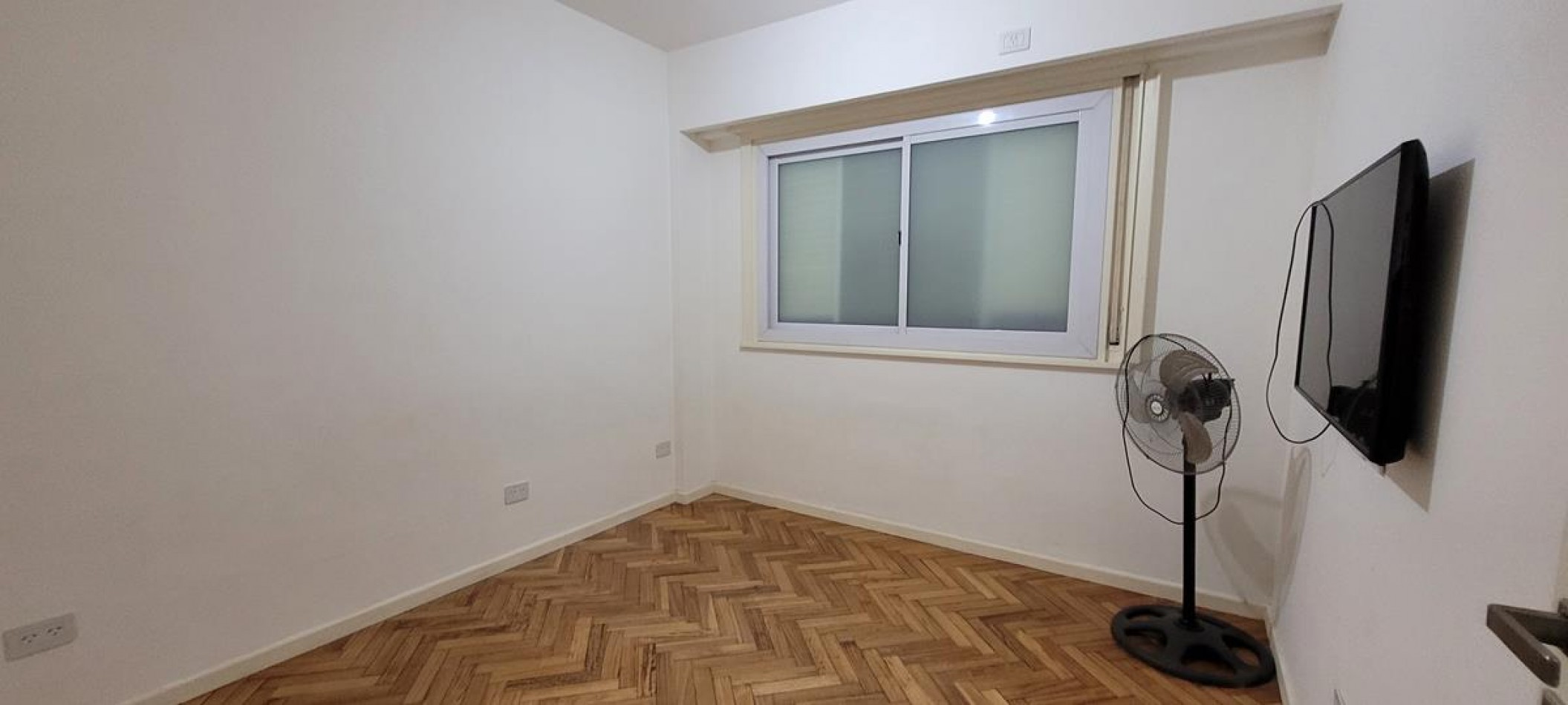 Palermo, 2 ambientes. totalmente recilcado a nuevo. IMPECABLE. Sobre Avenida, zona jardin Botanico.