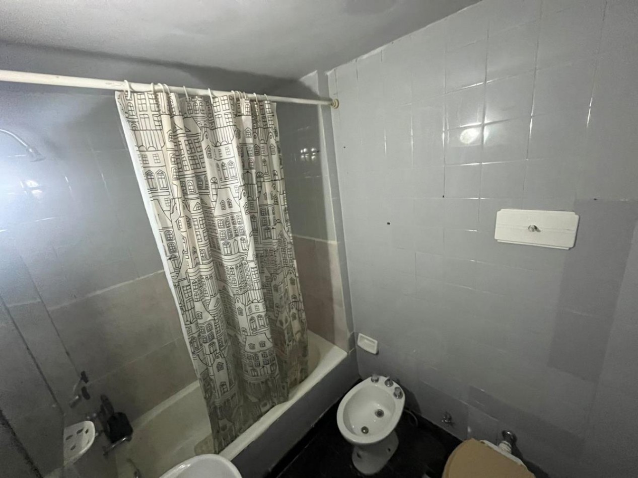 Palermo, 2 ambientes. Interno, muy buena ubicacion sobre Avenida S. Ortiz