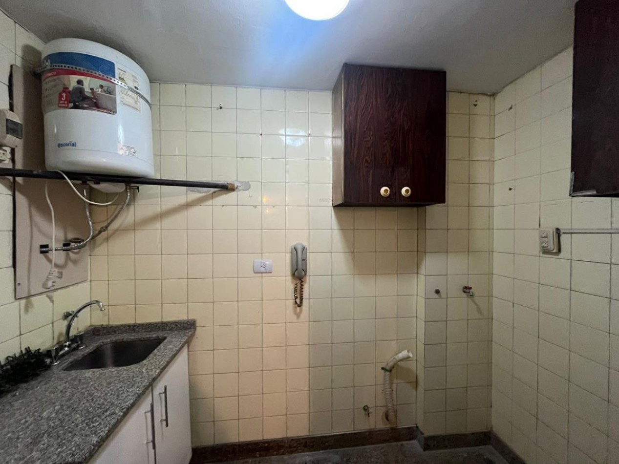 Palermo, 2 ambientes. Interno, muy buena ubicacion sobre Avenida S. Ortiz