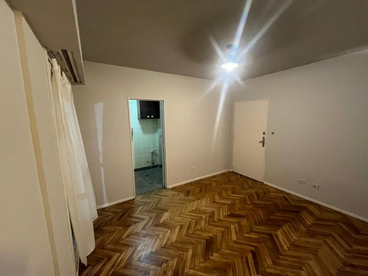 Palermo, 2 ambientes. Interno, muy buena ubicacion sobre Avenida S. Ortiz