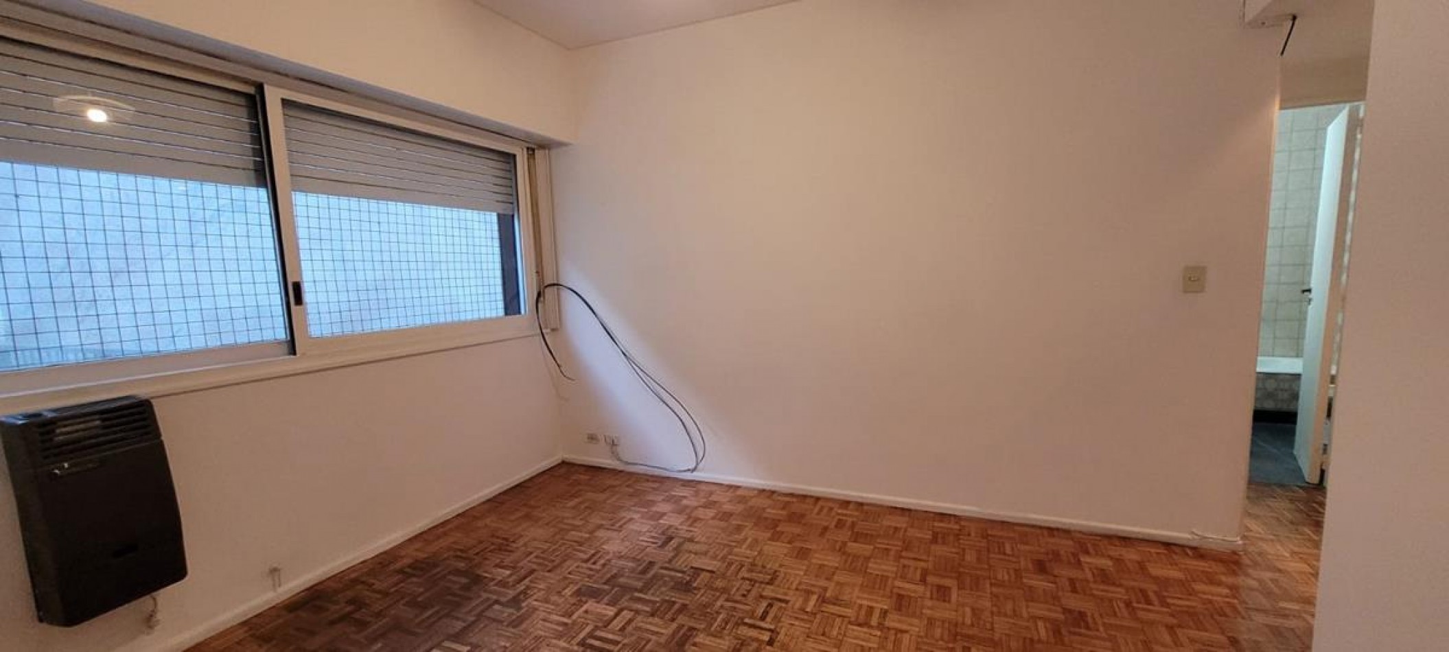 Cañitas, 2 Ambientes en Planta Baja lateral. LUMINOSO MUY BUENA UBICACION EN HERMOSA ZONA. 