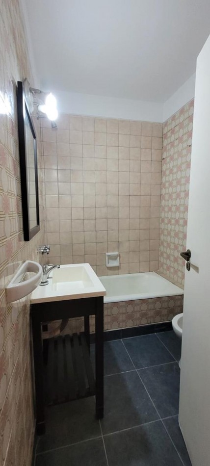 Cañitas, 2 Ambientes en Planta Baja lateral. LUMINOSO MUY BUENA UBICACION EN HERMOSA ZONA. 