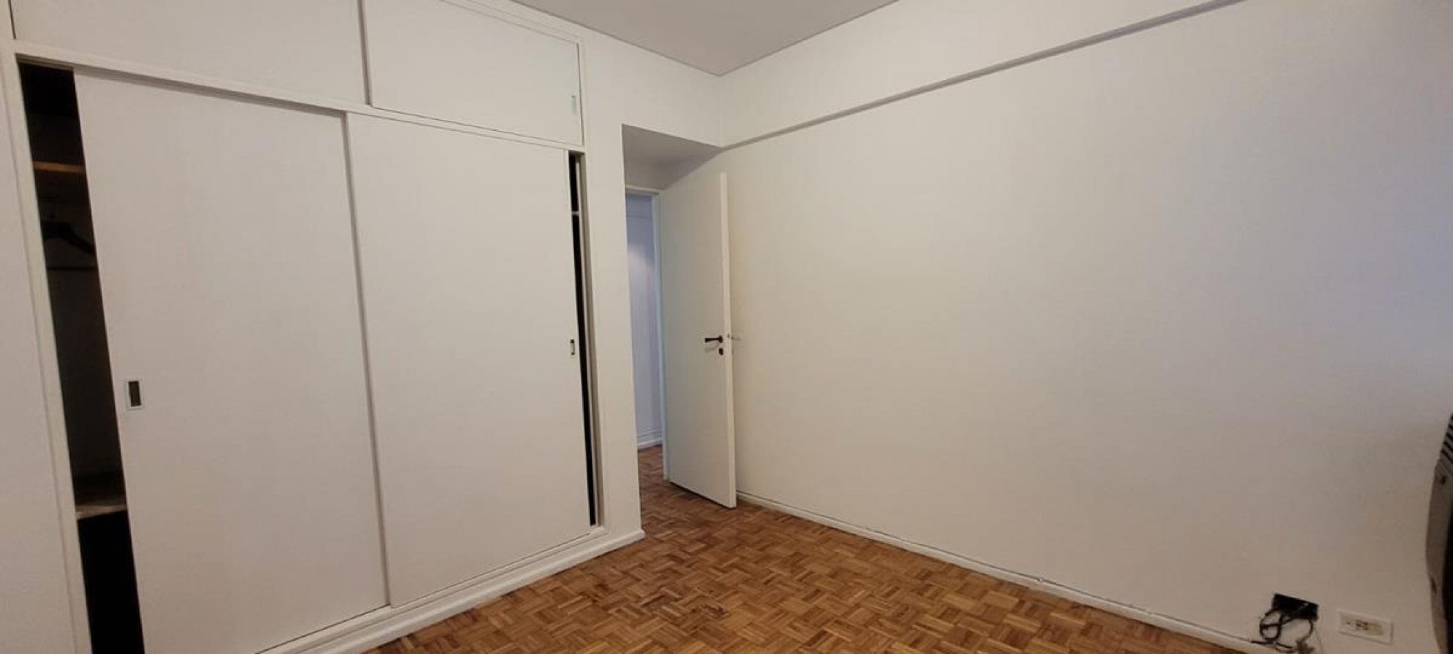 Cañitas, 2 Ambientes en Planta Baja lateral. LUMINOSO MUY BUENA UBICACION EN HERMOSA ZONA. 