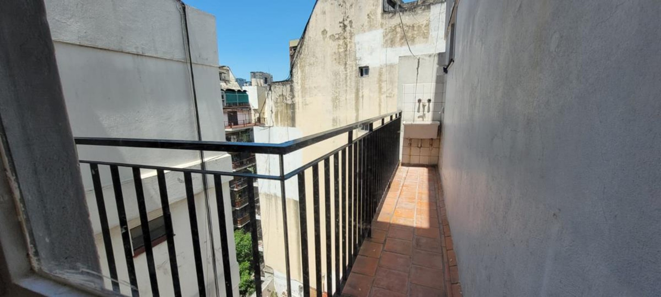 Palermo, 3 Ambientes contrafrente con balcon. MUY LUMINOSO. Excelente ubicacion a mts Av.Scalabrini Ortiz , a 1 cuadra Av. santa Fe