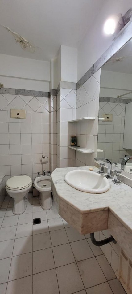 Palermo 4 Ambientes, FRENTE c/ blacon corrido y dependencias. Excelente ubicacion sobre Av. S. Ortiz