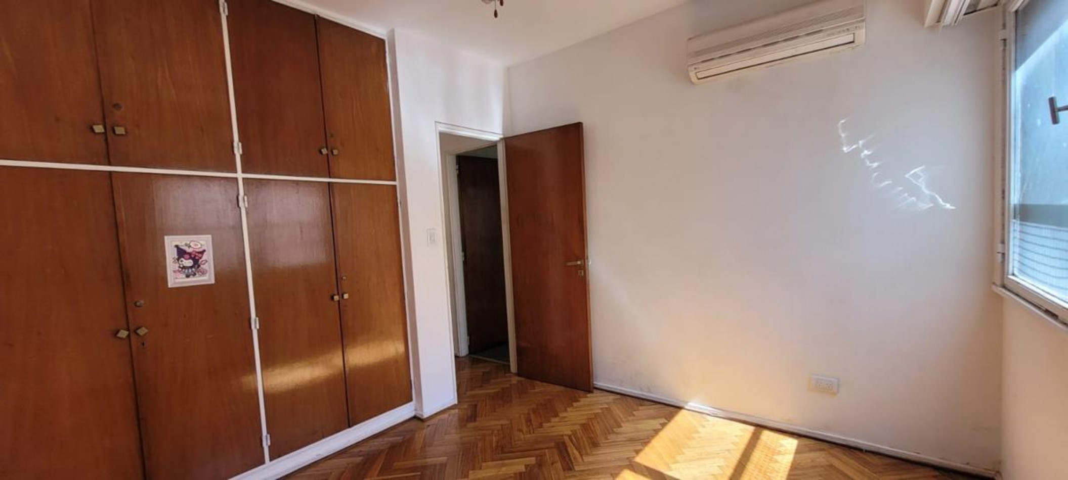 Palermo 4 ambientes frente, con dependencias. Balcon. Excelente ubicacion. Muy luminoso 