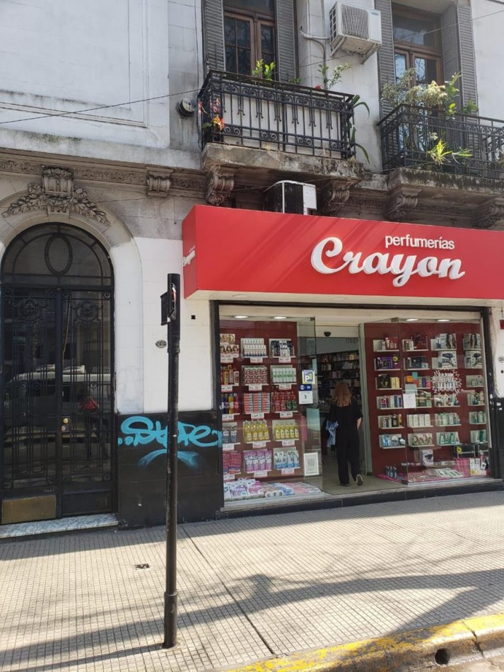 Palermo, Excelente local comercial. Av. S. R. Ortiz y Av. Santa Fe