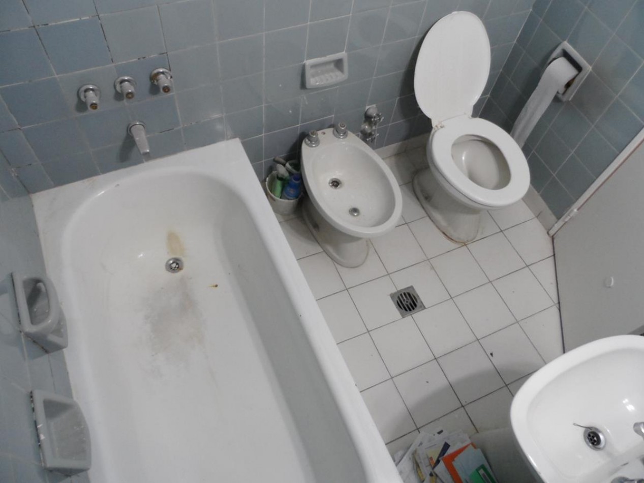 PALERMO, Depto. 2 Amb. pb con patio, interno, 42 mt2. Av. R. S. Ortiz y Guemes. APTO PROFESIONAL