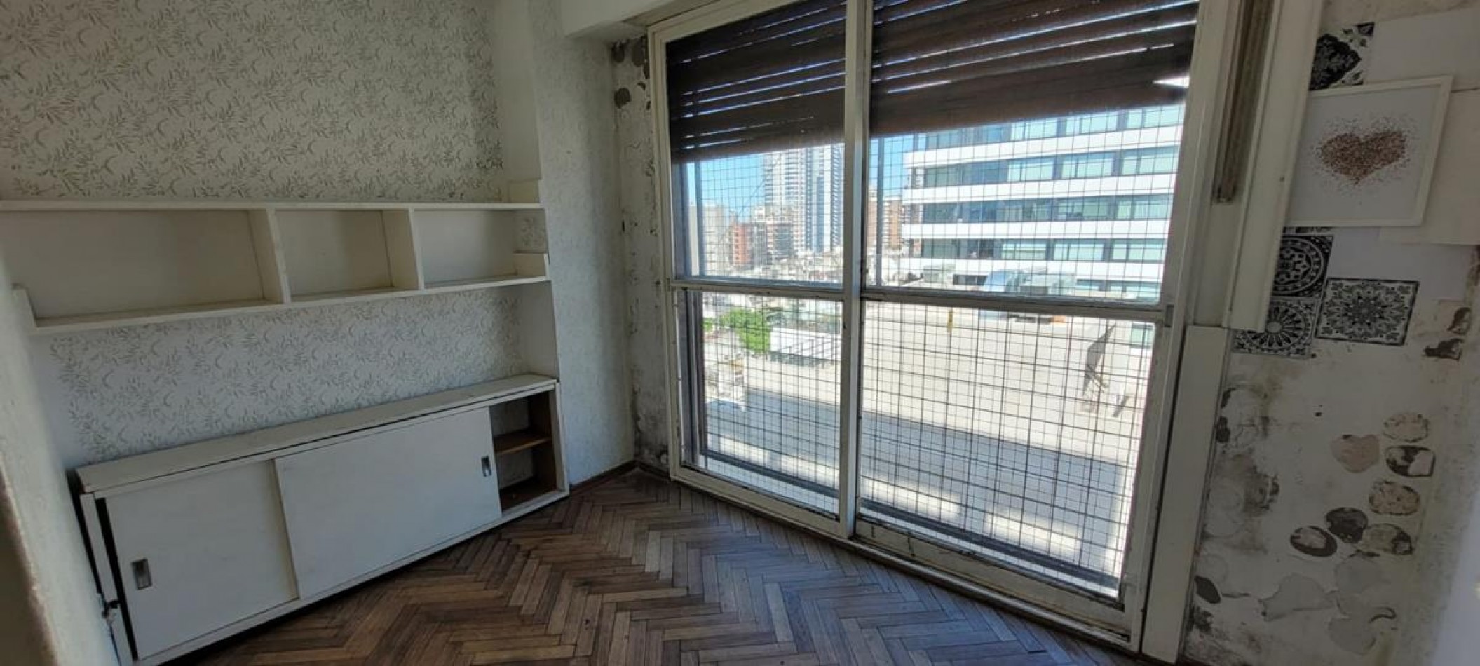 PALERMO, Depto. 3 Amb. al frente, 60 mt2.MUY BUENA UBICACION.  Av. Santa Fe y Av. R. S. Ortiz. CON COCHERA. EXCELENTE OPORTUNIDAD.