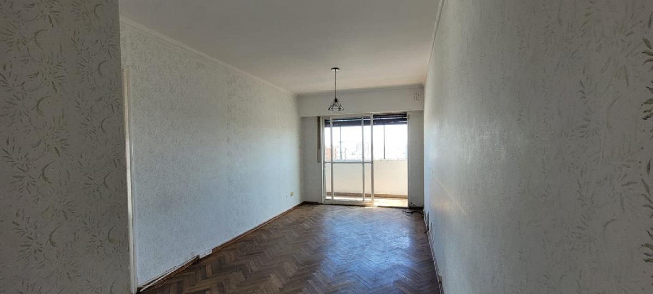 PALERMO, Depto. 3 Amb. al frente, 60 mt2.MUY BUENA UBICACION.  Av. Santa Fe y Av. R. S. Ortiz. CON COCHERA. EXCELENTE OPORTUNIDAD.