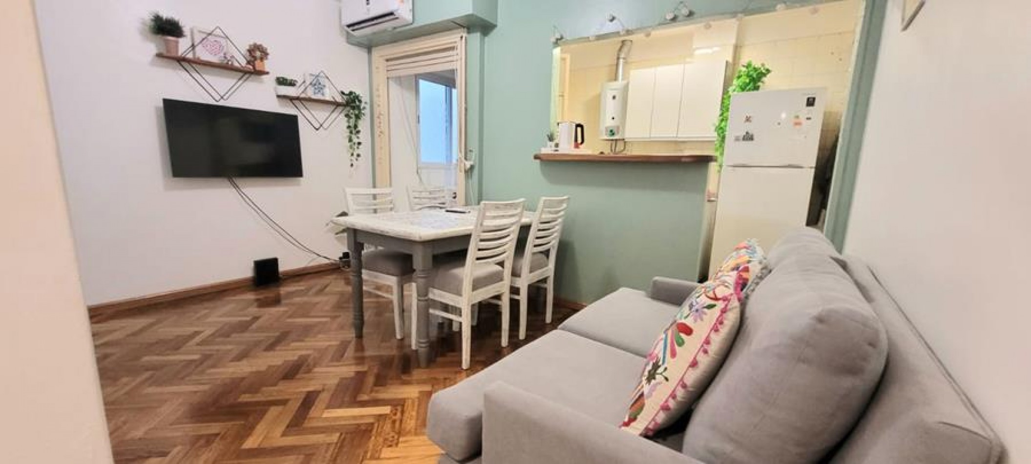 Palermo 2 Ambientes, excelente estado, muy luminoso. APTO PROFESIONAL,  a 1 cuadra AV. S. Ortiz, 2 cuadras Av.S. Fe. Zona jardin Botanico