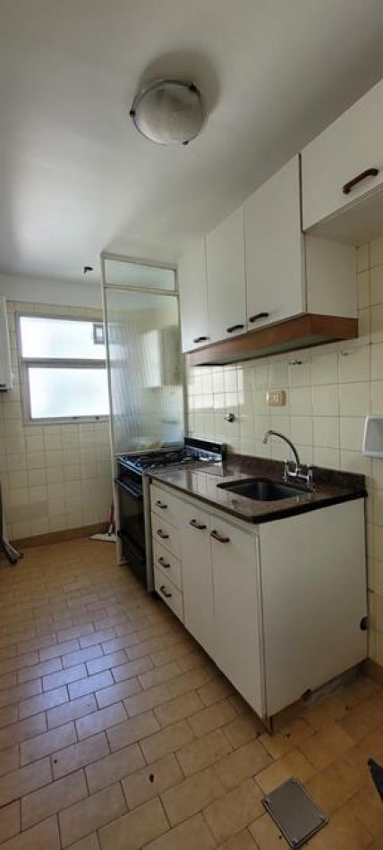 Palermo, 2 Ambientes. Contrafrente balcon frances. MUY LUMINOSO, excelene ubicacion a 1 cuadra Av. Santa Fe, zona Jardin botanico 