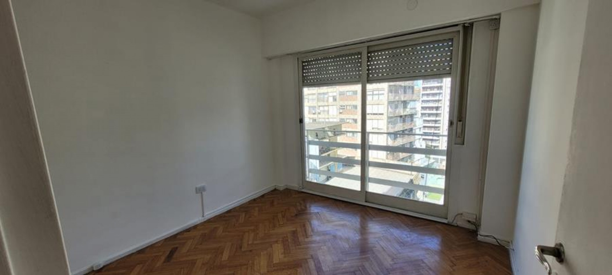 Palermo, 2 Ambientes. Contrafrente balcon frances. MUY LUMINOSO, excelene ubicacion a 1 cuadra Av. Santa Fe, zona Jardin botanico 