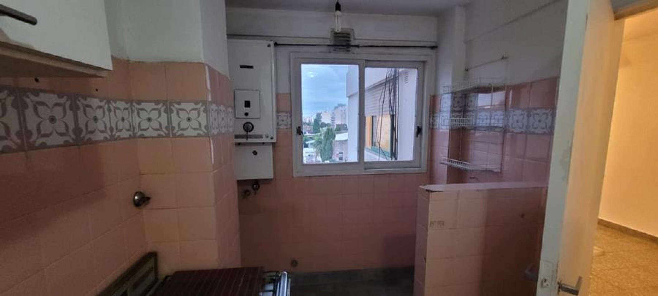 Villa del Parque, 2 Ambientes, MUY LUMINOSO. LATERAL. Buena uibcacion 