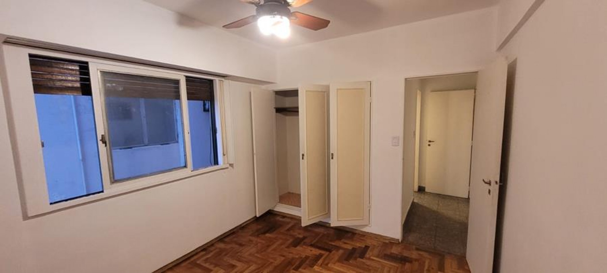 Villa del Parque, 2 Ambientes, MUY LUMINOSO. LATERAL. Buena uibcacion 