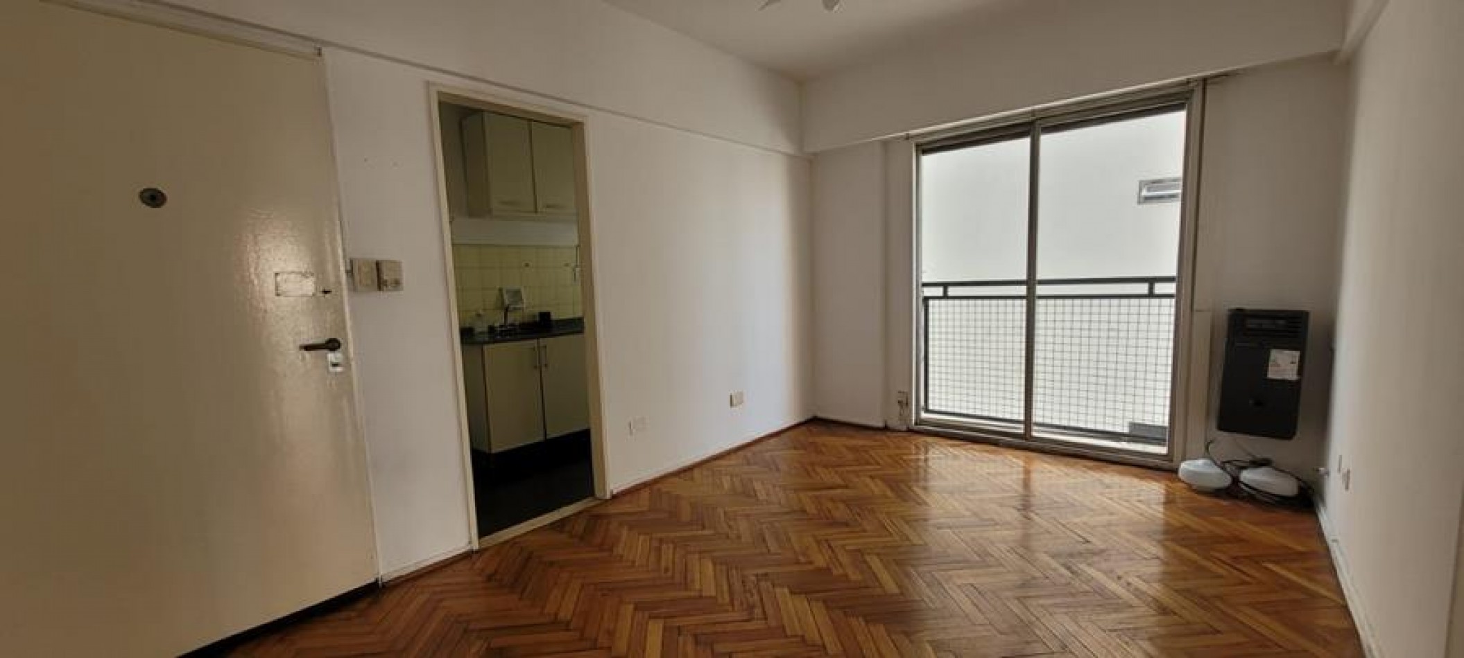 Palermo, 2 Ambientes FRENTE con balcon. MUY LUMINOSO. Muy buena ubicacion a 1 cuadra Av. Santa Fe , jardin Botanico 