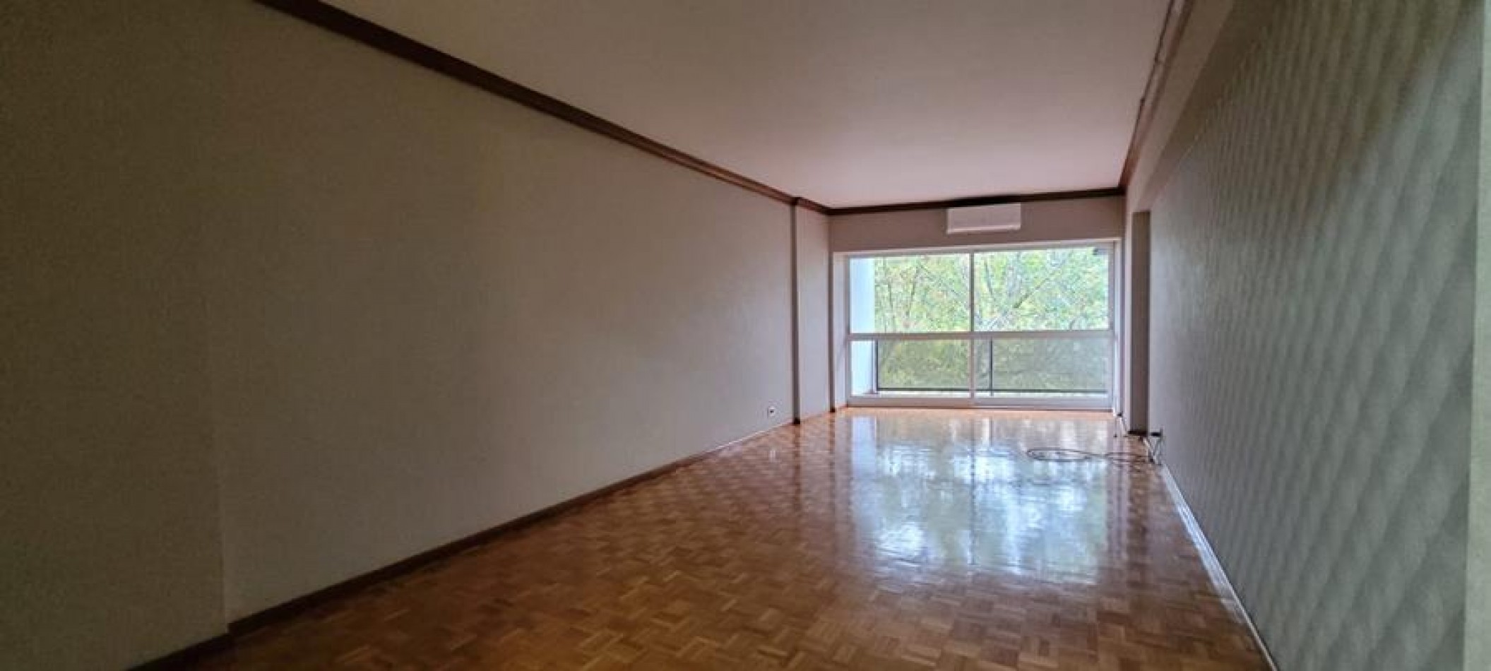 Palermo 4 Ambientes, al FRENTE,balcon,  con dependencia. Excelente ubicacion sobre Av. Santa Fe frente a Jardin botanico