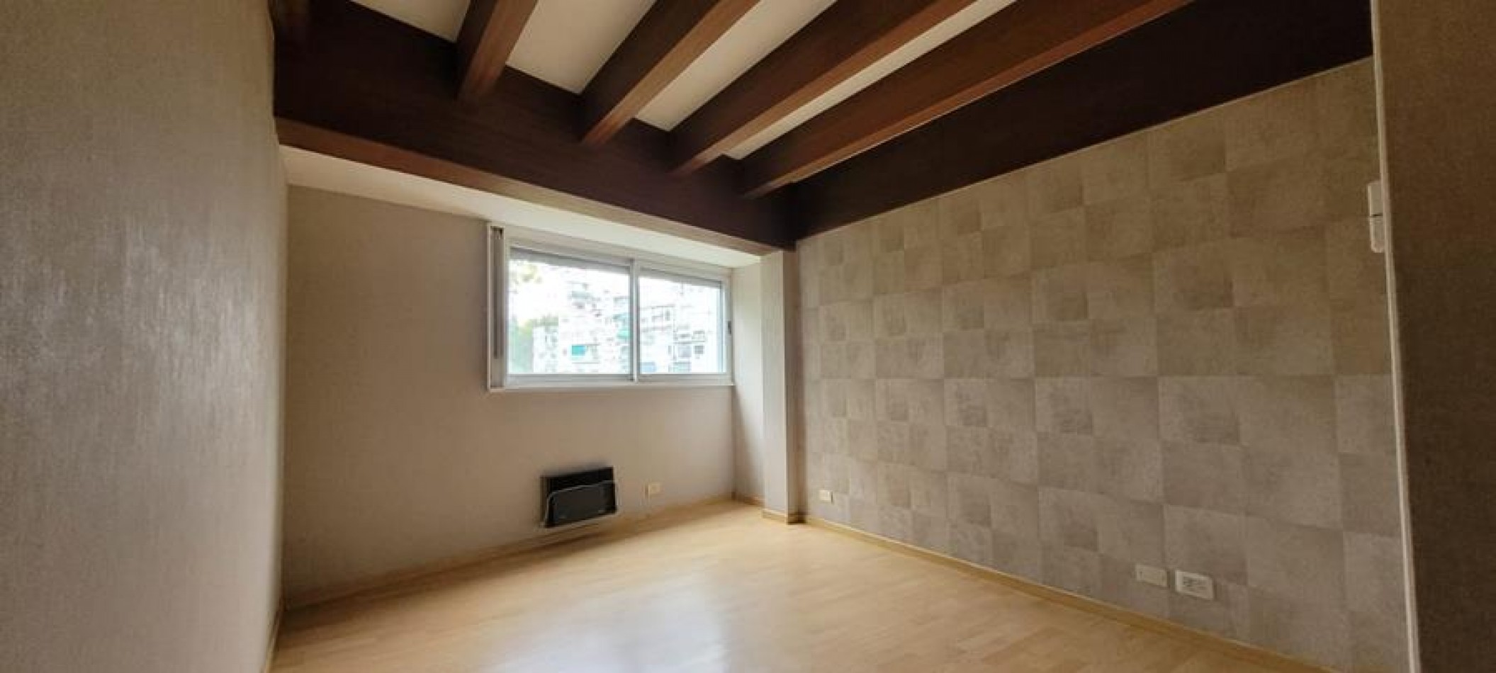 Palermo 4 Ambientes, al FRENTE,balcon,  con dependencia. Excelente ubicacion sobre Av. Santa Fe frente a Jardin botanico