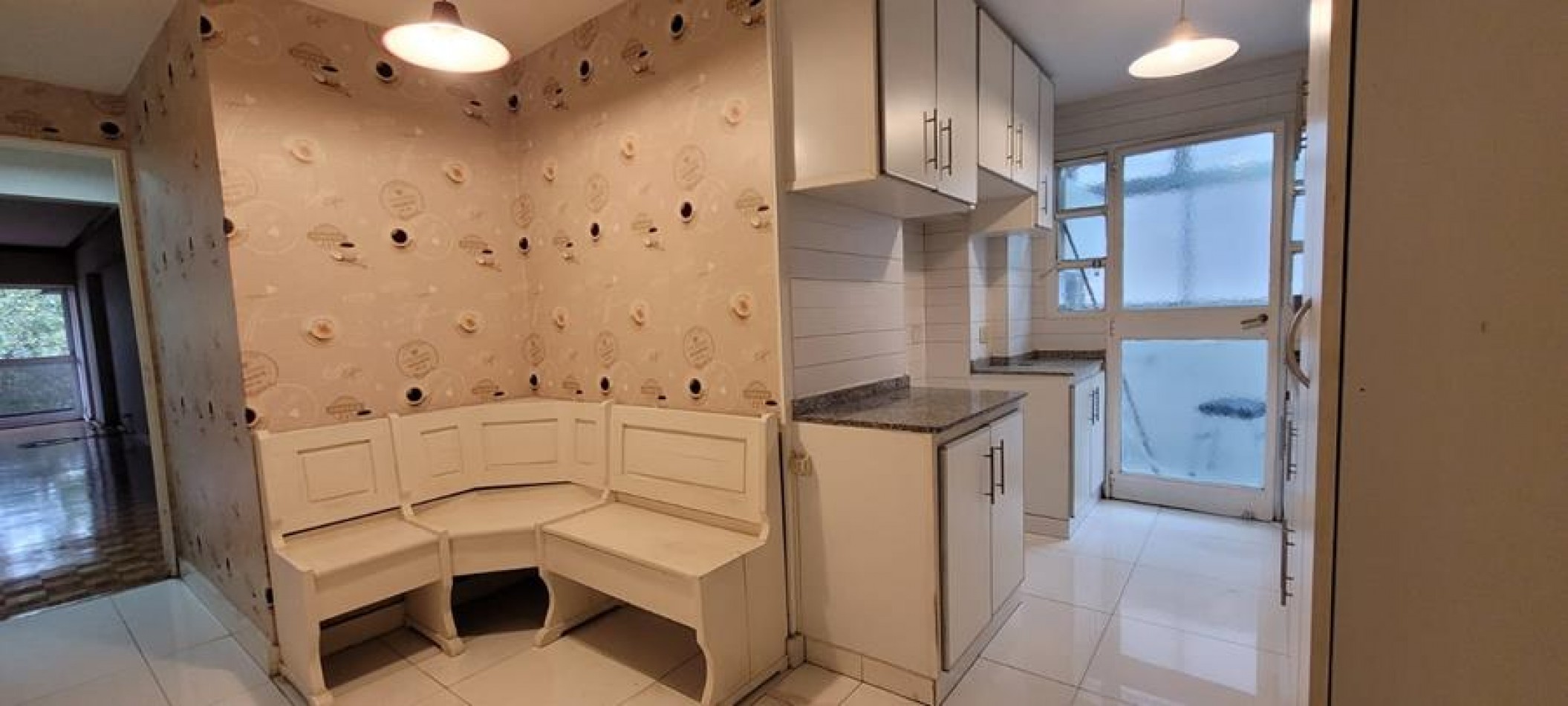 Palermo 4 Ambientes, al FRENTE,balcon,  con dependencia. Excelente ubicacion sobre Av. Santa Fe frente a Jardin botanico