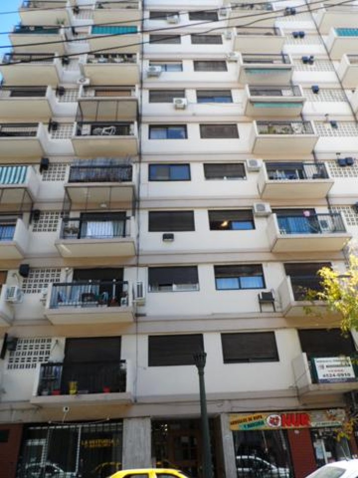 Palermo, 1 ambiente, FRENTE. Muy luminoso, con balcon, zona Sanatorio Guemes, Universidad UTN, Palermo