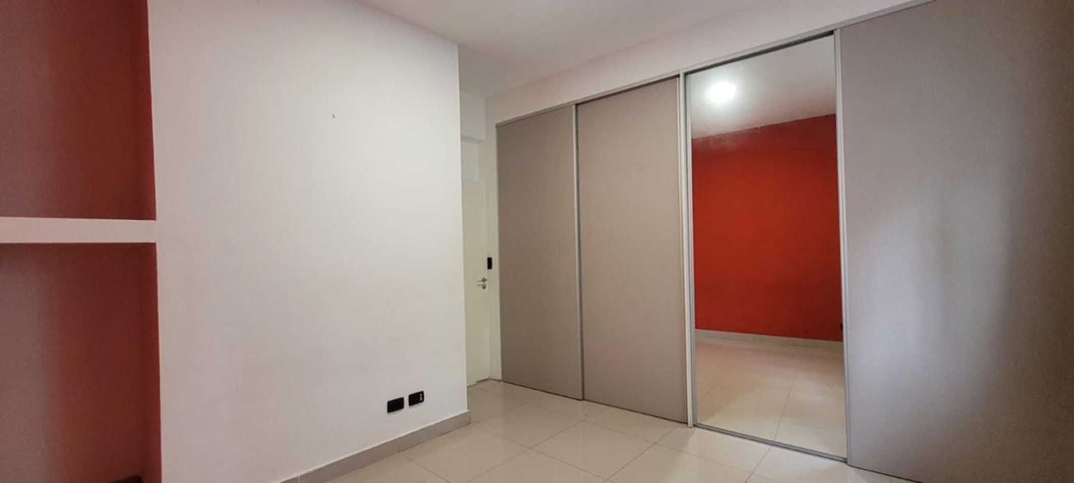 Palermo, 3 Ambientes en Planta Baja. Frente. Excelente, reciclado a nuevo. Muy buena ubicacion sobre Av. S. Ortiz y Av. Santa Fe. 