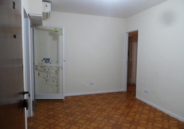 PALERMO, Depto. 2 Amb. pb con patio, interno, 42 mt2. Av. R. S. Ortiz y Guemes. APTO PROFESIONAL