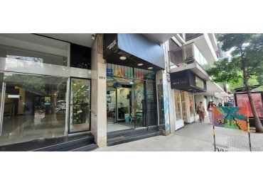 Palermo, local a la calle. EXCELENTE UBICACION. Frente a Jardin Botanico. 2 cuadras plaza Italia